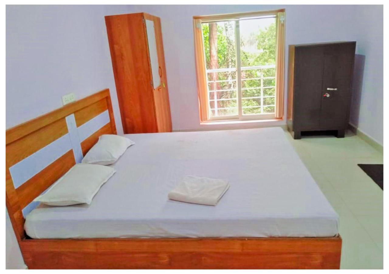Aym Yoga Resort Arambol Goa Exterior foto