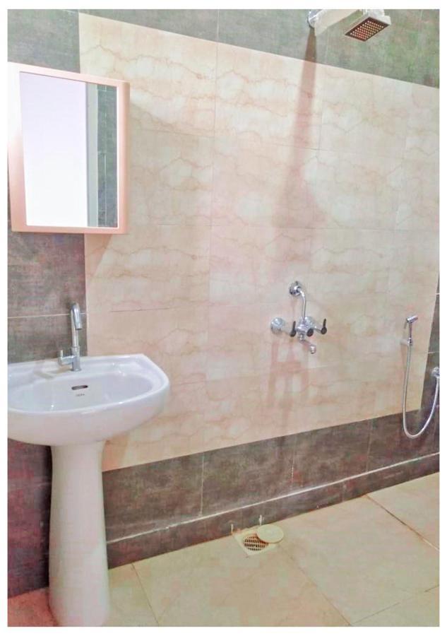 Aym Yoga Resort Arambol Goa Exterior foto