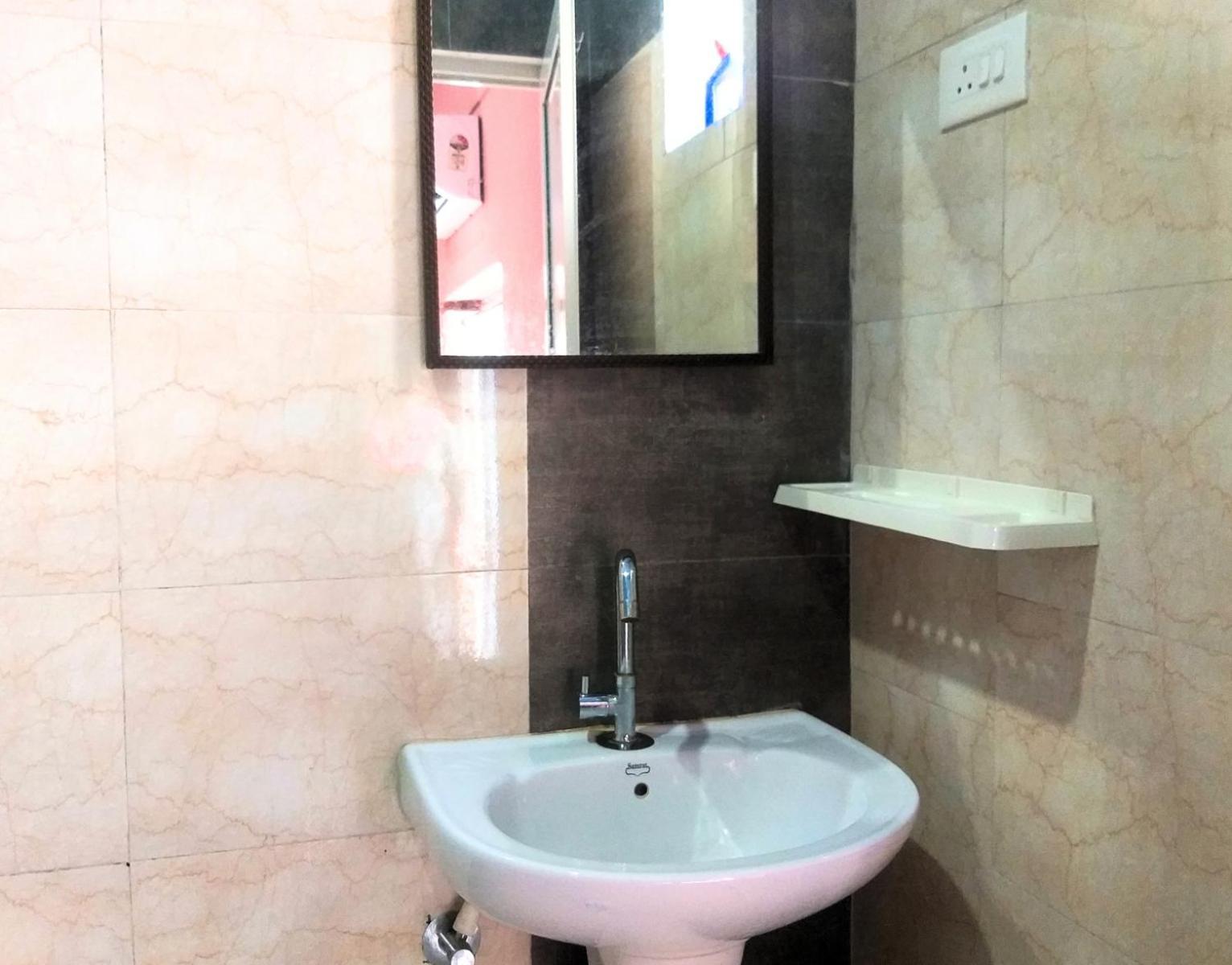 Aym Yoga Resort Arambol Goa Exterior foto
